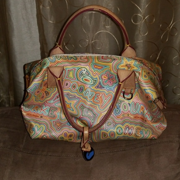 Dooney & Bourke purse - Picture 1 of 8
